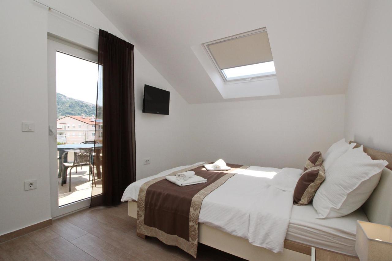 Apartments By The Sea Baska, Krk - 18845 Extérieur photo